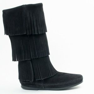 Minnetonka Women's 3-Layer Fringe Boots